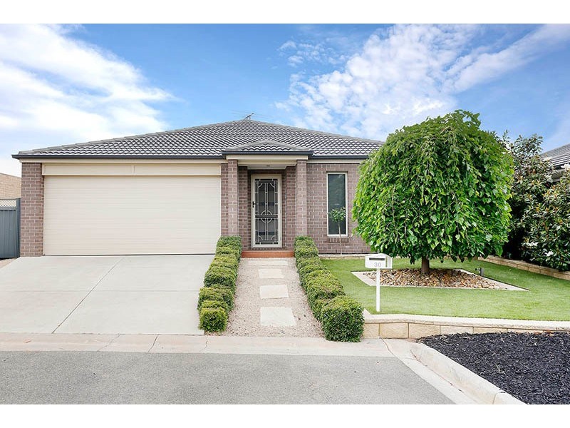 30 Springwater Drive, Lara VIC 3212