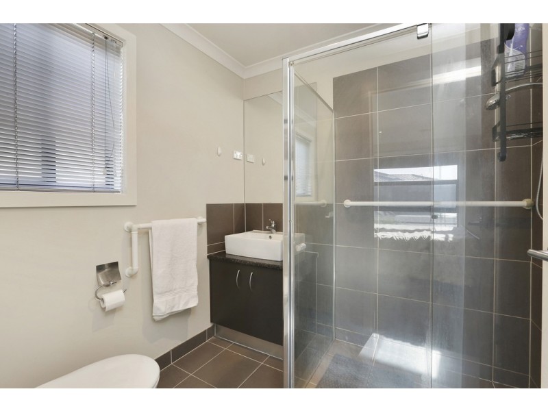 2 Stilt Court, Lara VIC 3212