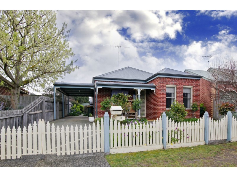 11 Cumberland Drive, Lara VIC 3212