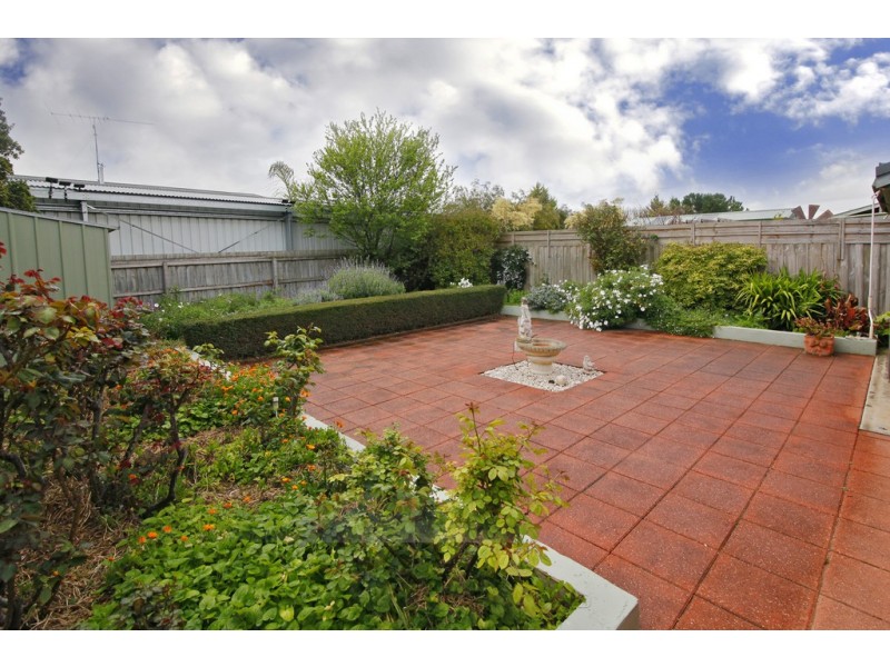 11 Cumberland Drive, Lara VIC 3212