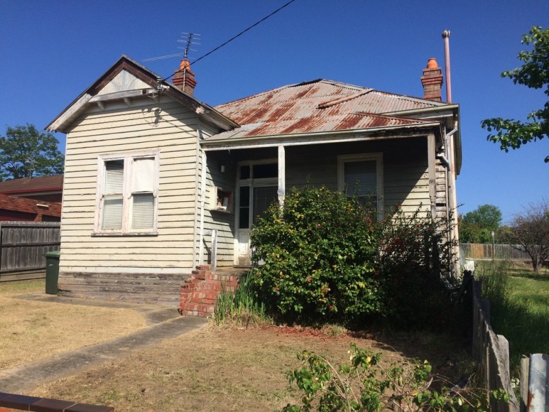 35 Seaview Parade, Belmont VIC 3216