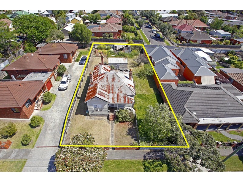 35 Seaview Parade, Belmont VIC 3216