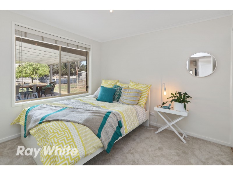 10 Little River Road, Little River VIC 3211