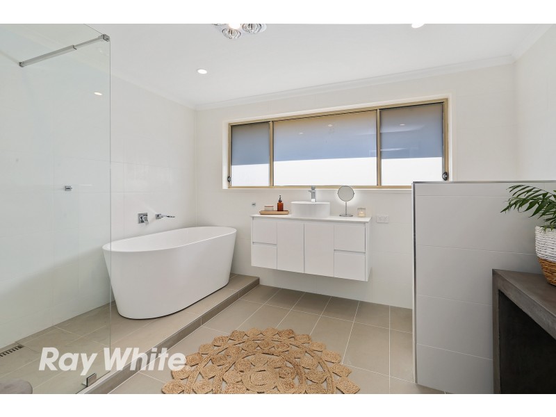 10 Little River Road, Little River VIC 3211