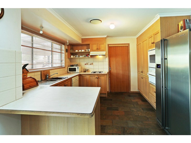 4 Gindalbie Court, Lara VIC 3212