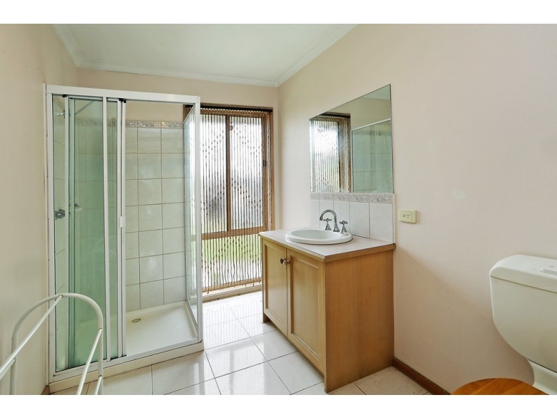 4 Gindalbie Court, Lara VIC 3212