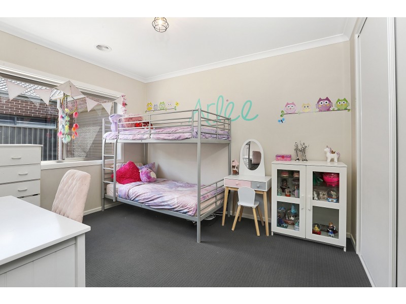 14 Weerana Way, Lara VIC 3212