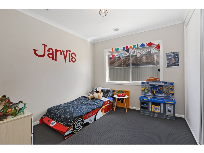 14 Weerana Way, Lara VIC 3212