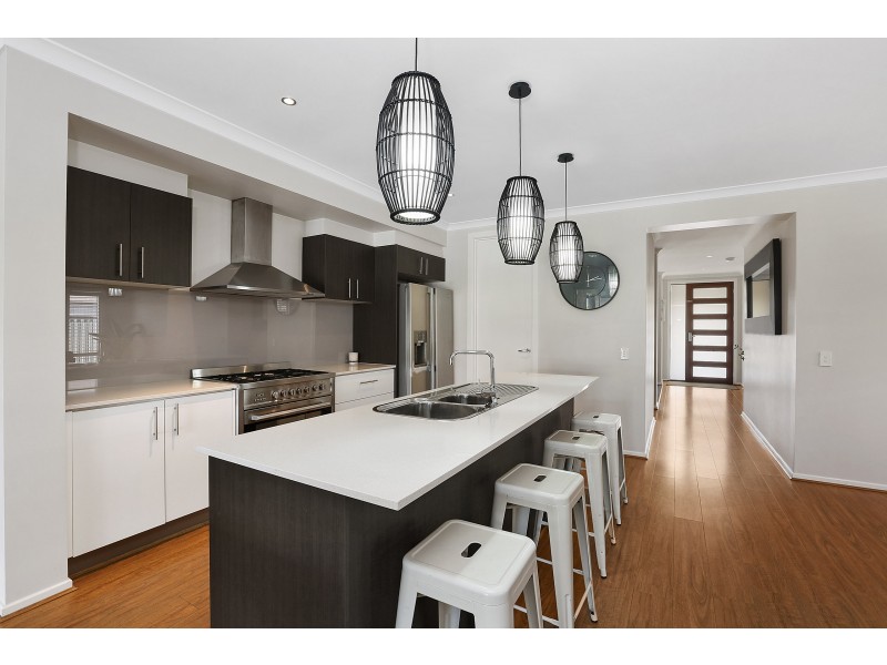 14 Weerana Way, Lara VIC 3212