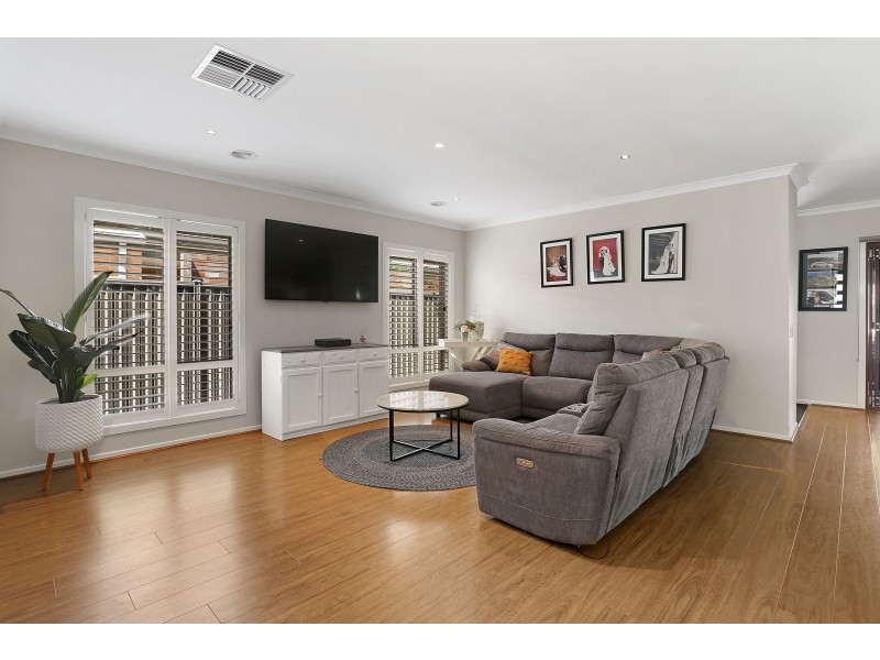 14 Weerana Way, Lara VIC 3212