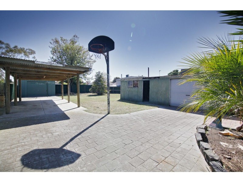 7 Pine Avenue, North Shore VIC 3214