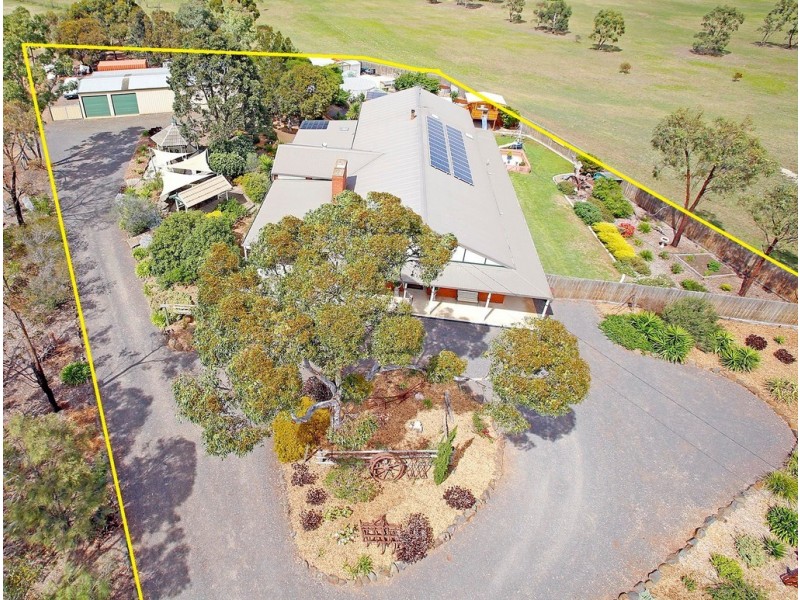 245 Windermere Road, Lara VIC 3212