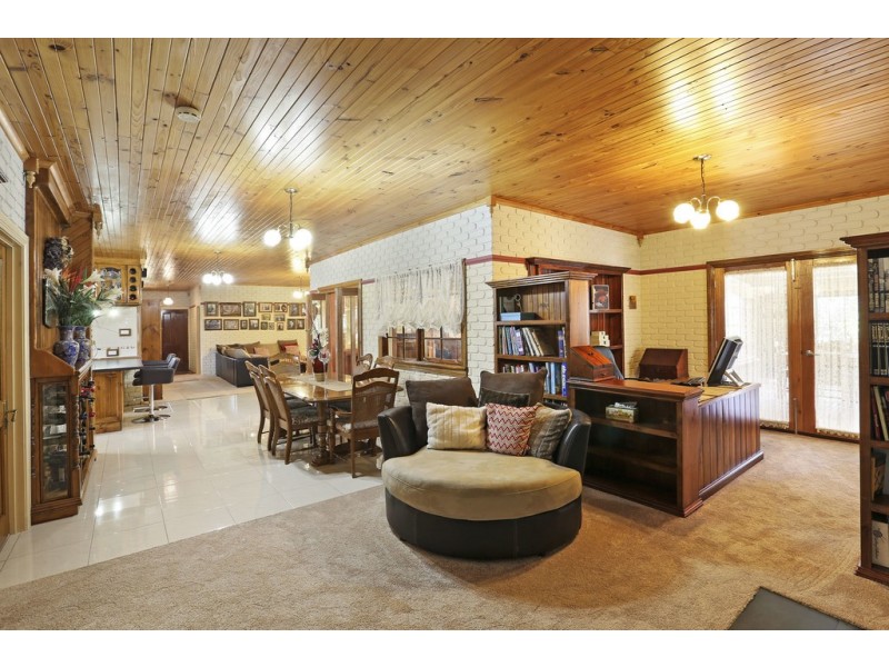 245 Windermere Road, Lara VIC 3212