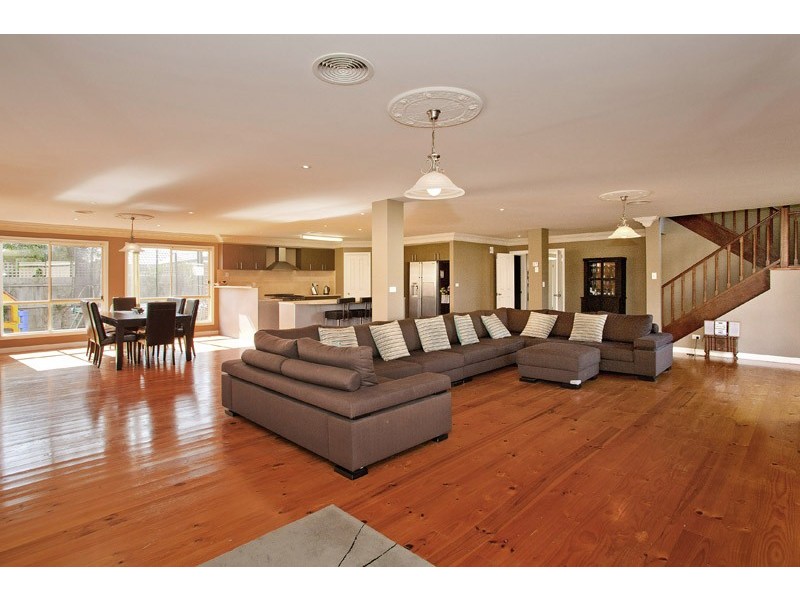 8 Cypress Court, Lara VIC 3212