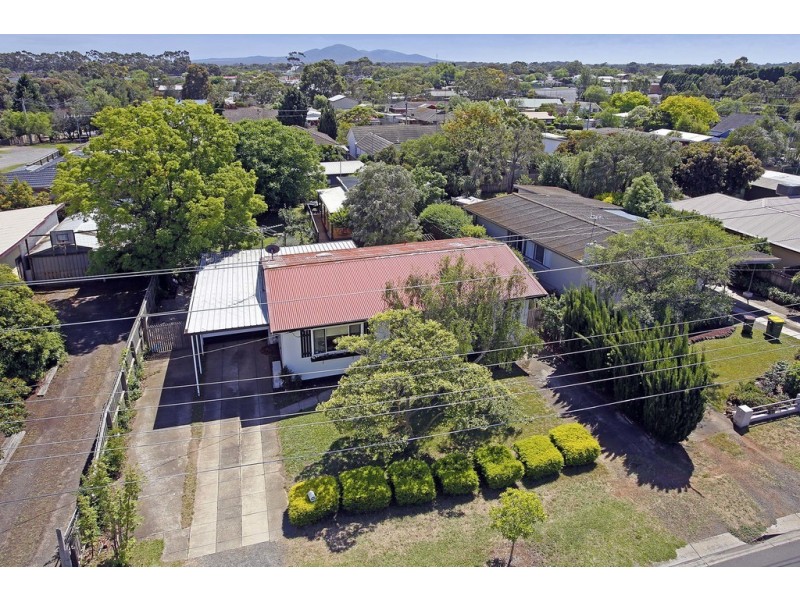 8 Buckingham Street, Lara VIC 3212