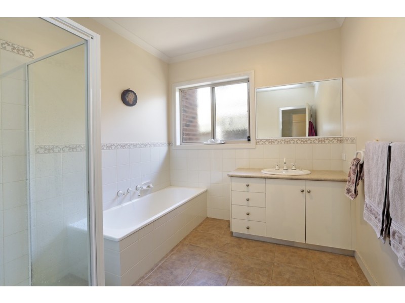 16 Maria Court, Lara VIC 3212