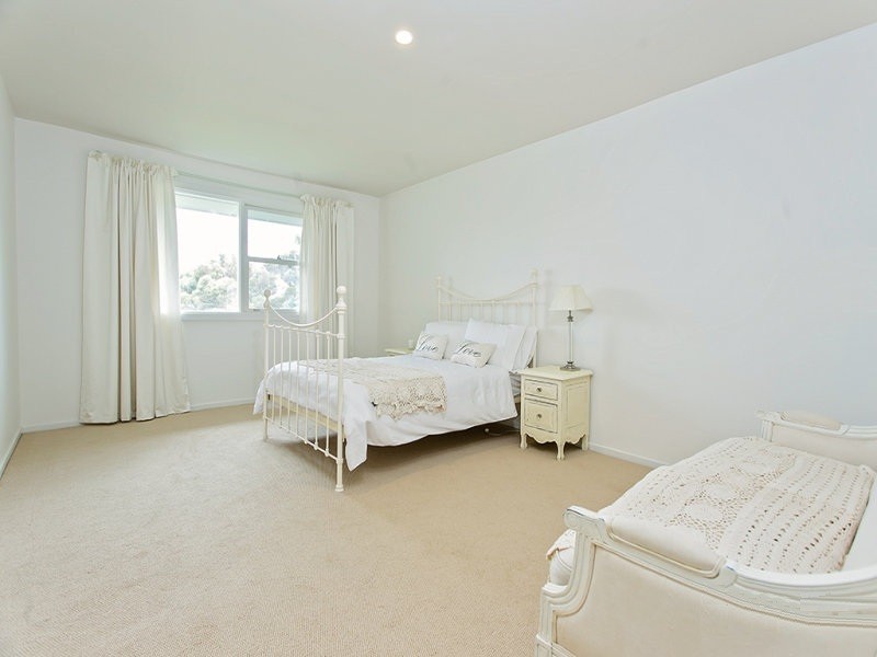 100 McLeans Road, Little River VIC 3211