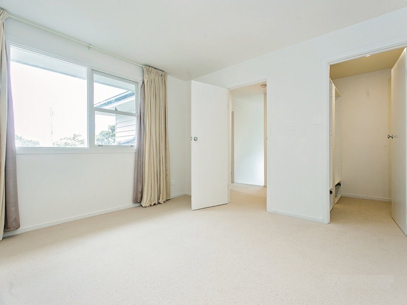 100 McLeans Road, Little River VIC 3211