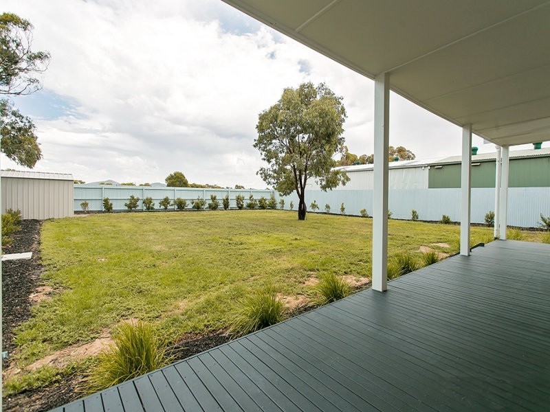 100 McLeans Road, Little River VIC 3211