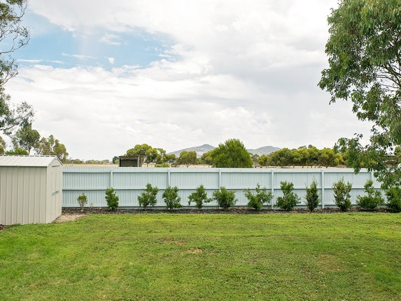 100 McLeans Road, Little River VIC 3211