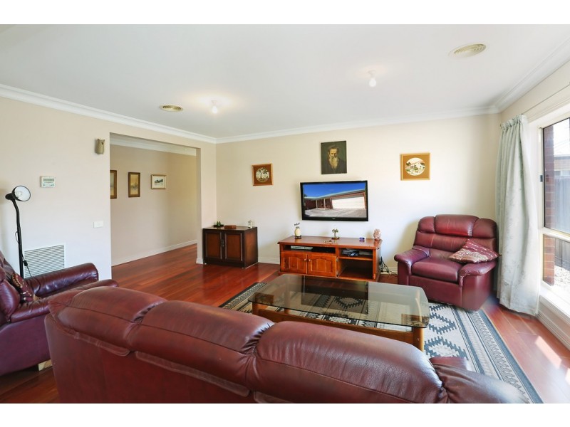 2/26 Forest Road North,, Lara VIC 3212