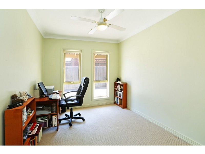 2/26 Forest Road North,, Lara VIC 3212