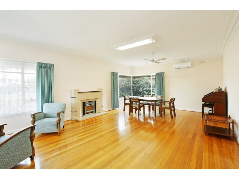 63 Forest Road South, Lara VIC 3212