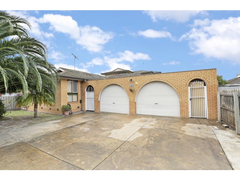 2 Hillside Court, Bell Park VIC 3215