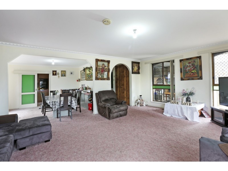 2 Hillside Court, Bell Park VIC 3215