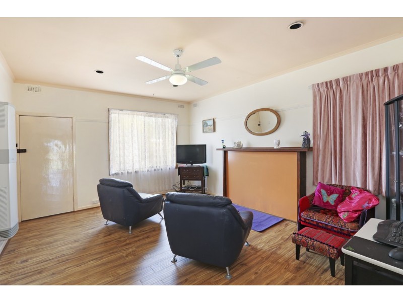 9 Jay Street, Norlane VIC 3214