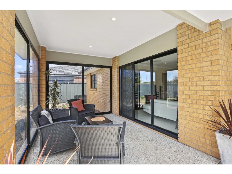 26 Eastlakes Boulevard, Lara VIC 3212