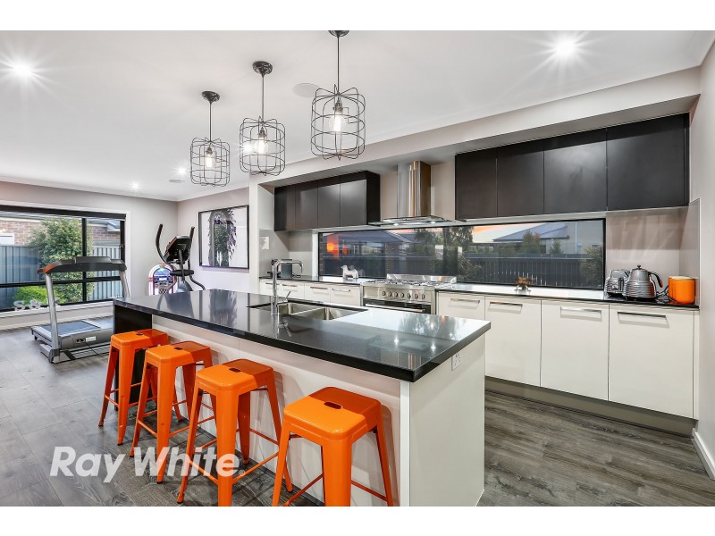 54 Eastlakes Boulevard, Lara VIC 3212