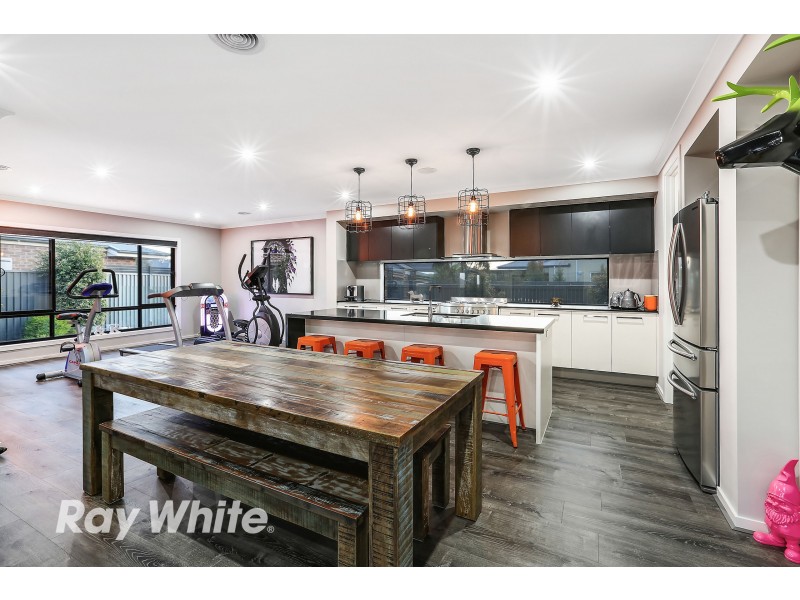 54 Eastlakes Boulevard, Lara VIC 3212