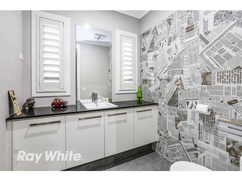 54 Eastlakes Boulevard, Lara VIC 3212