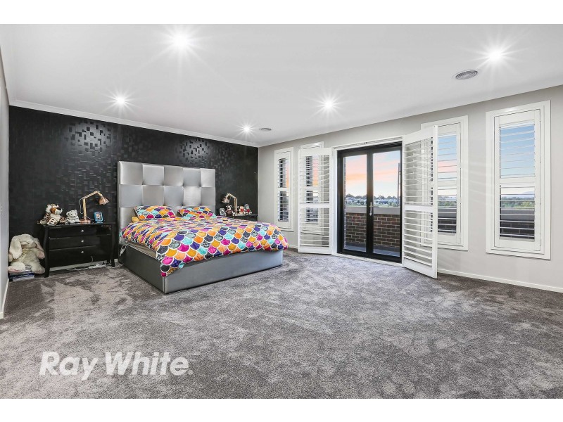 54 Eastlakes Boulevard, Lara VIC 3212