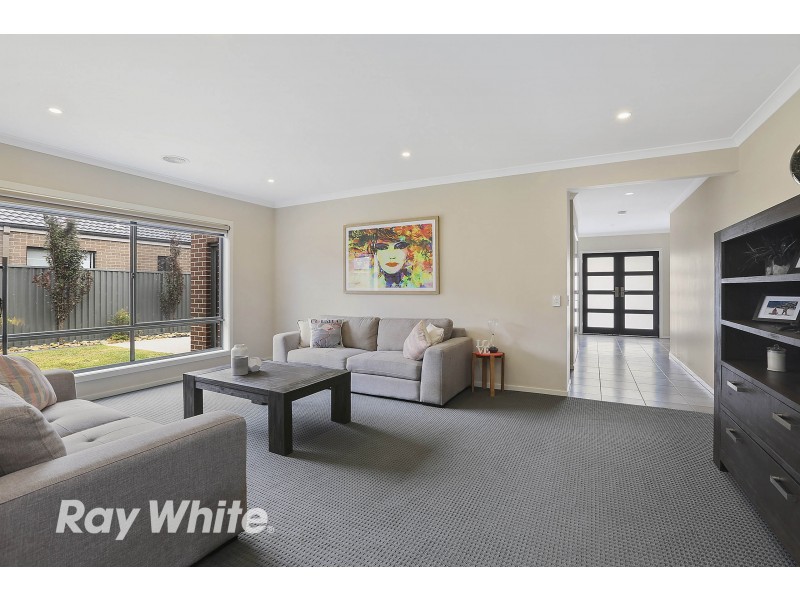11 Kingfisher Court, Lara VIC 3212
