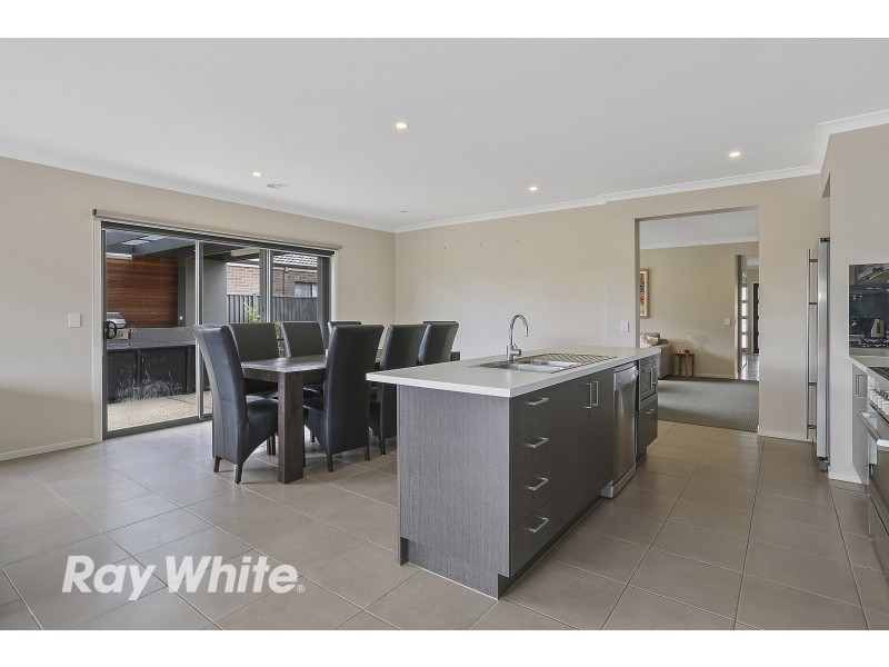 11 Kingfisher Court, Lara VIC 3212