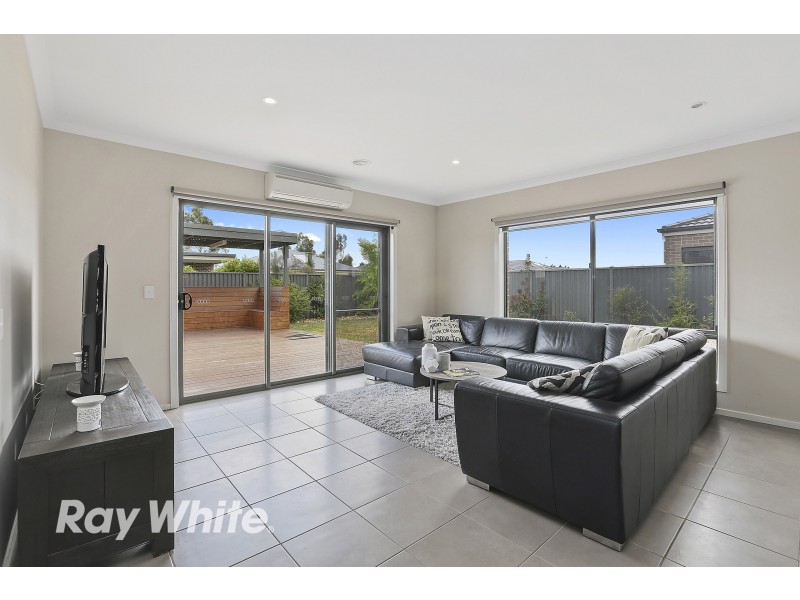 11 Kingfisher Court, Lara VIC 3212