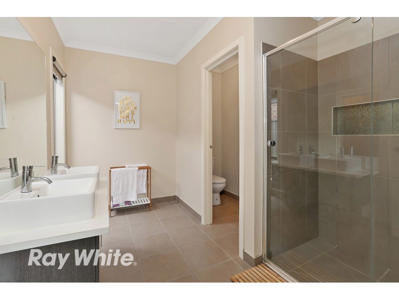 11 Kingfisher Court, Lara VIC 3212