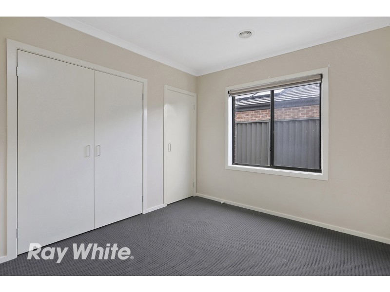11 Kingfisher Court, Lara VIC 3212