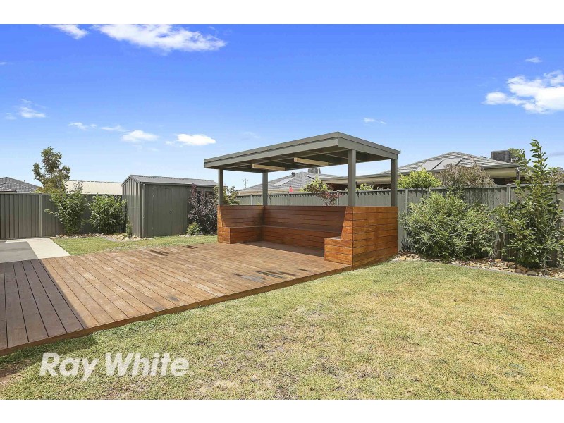 11 Kingfisher Court, Lara VIC 3212