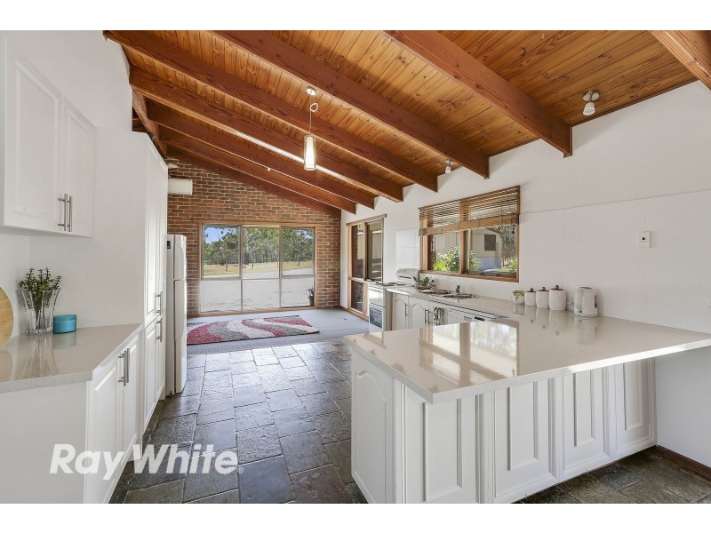 70 Manna Gum Place, Anakie VIC 3221