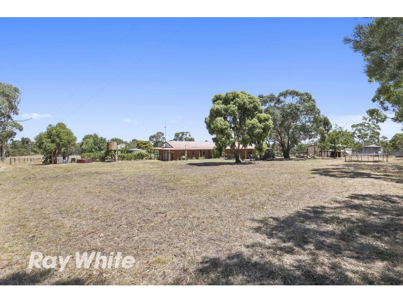 70 Manna Gum Place, Anakie VIC 3221