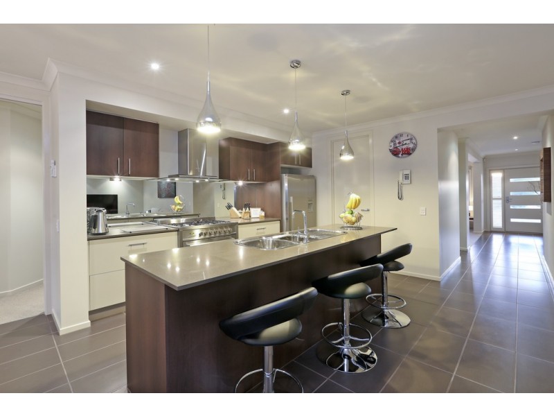 31 Cape Barron Drive, Lara VIC 3212
