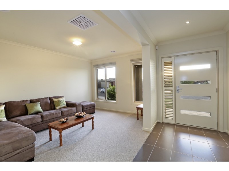 31 Cape Barron Drive, Lara VIC 3212