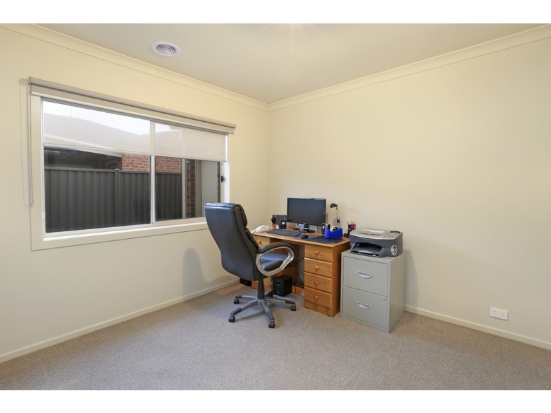 31 Cape Barron Drive, Lara VIC 3212