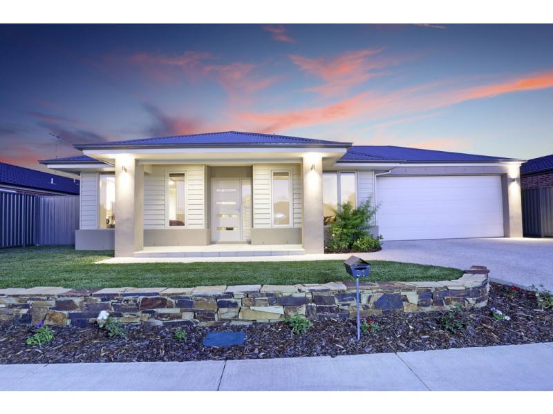 31 Cape Barron Drive, Lara VIC 3212