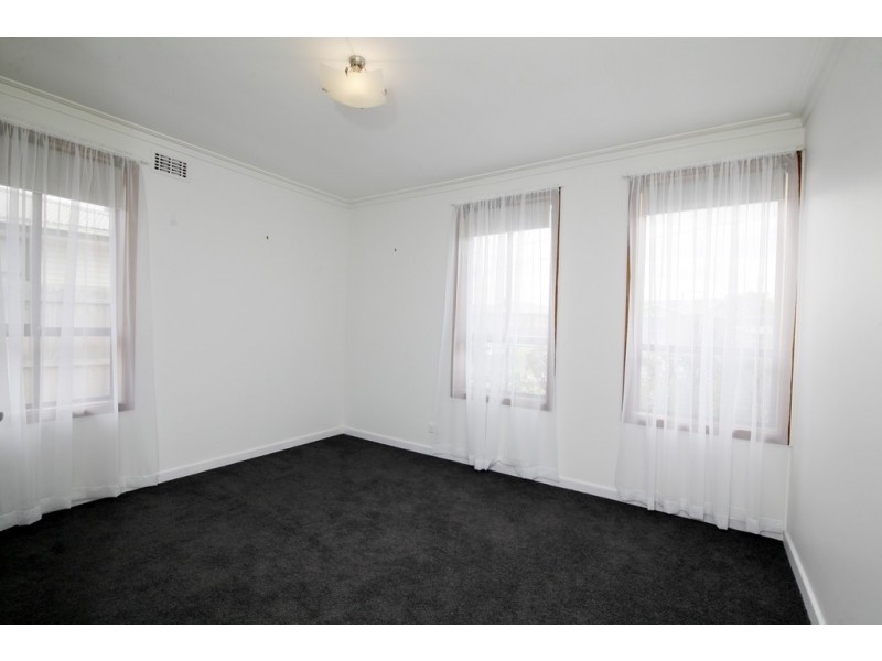37 Wisteria Grove, Norlane VIC 3214