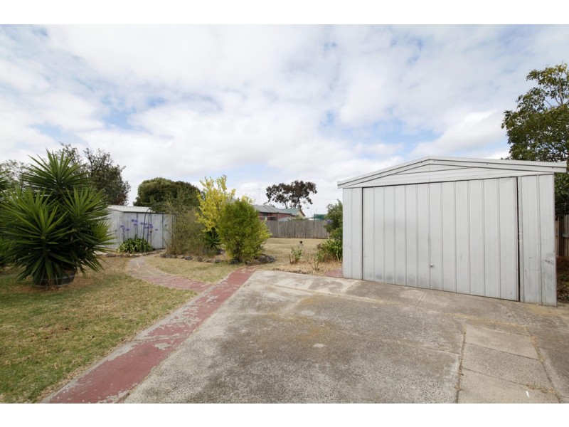 37 Wisteria Grove, Norlane VIC 3214