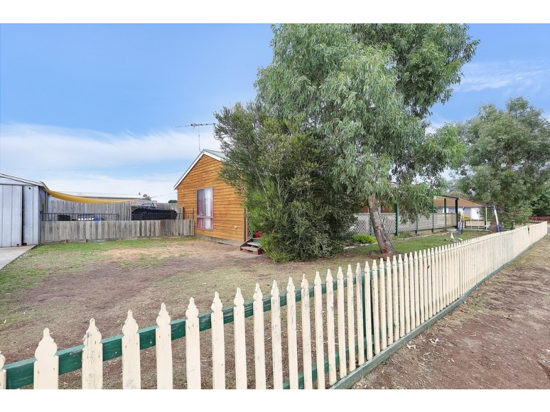 48 Fairbairn Drive, Corio VIC 3214